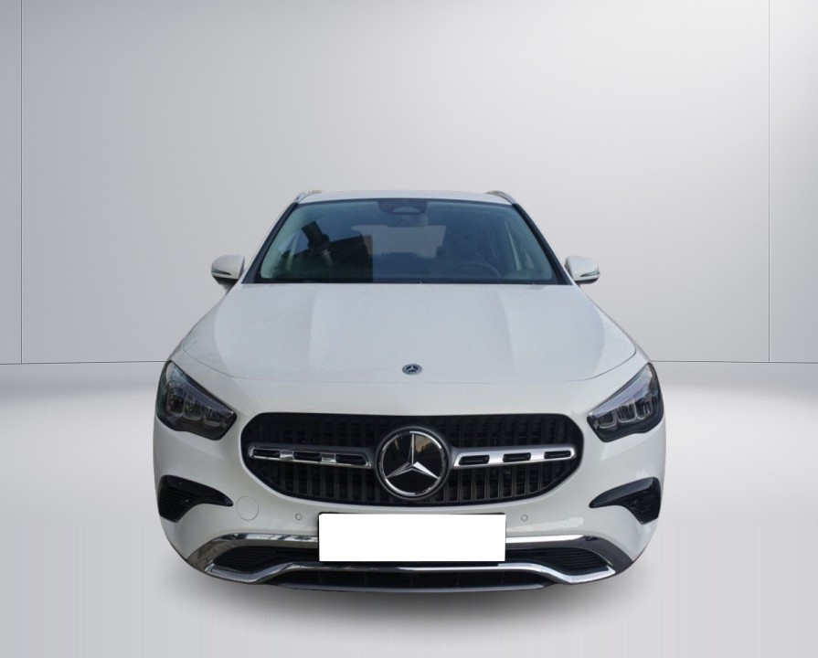 Mercedes-Benz GLA 250e (2)