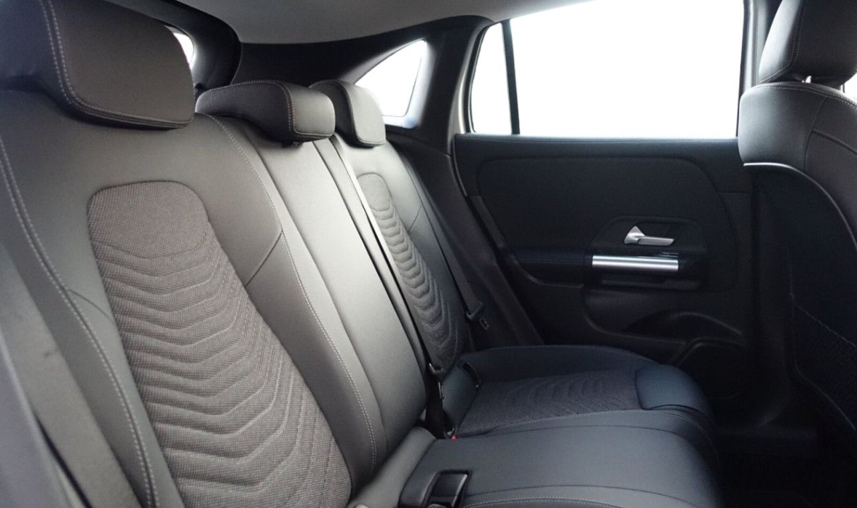 Mercedes-Benz GLA 250e - foto 7