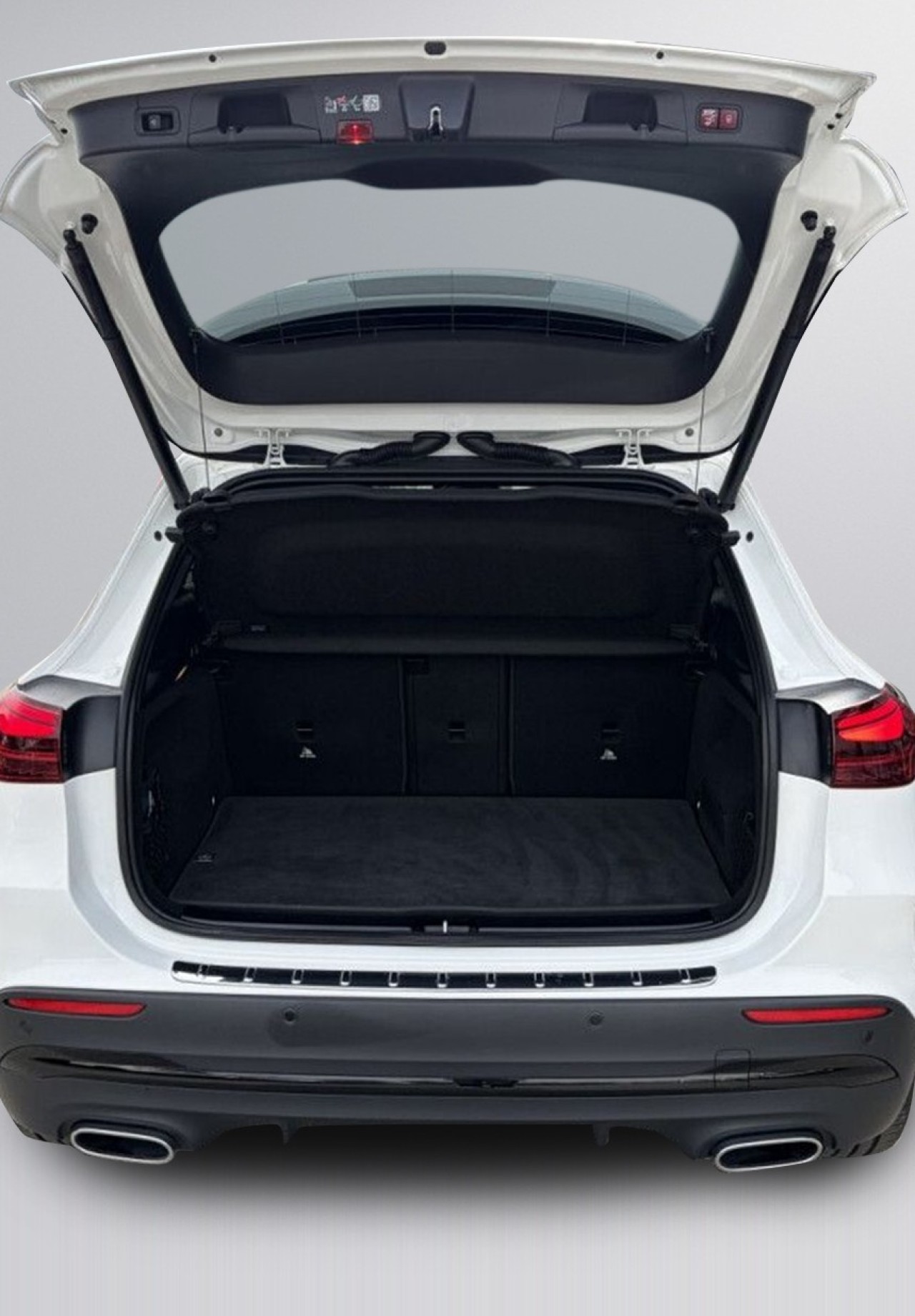 Mercedes-Benz GLA 200 AMG Line - foto 13