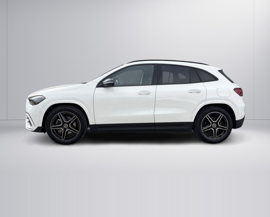 Mercedes-Benz GLA 200 AMG Line (5)