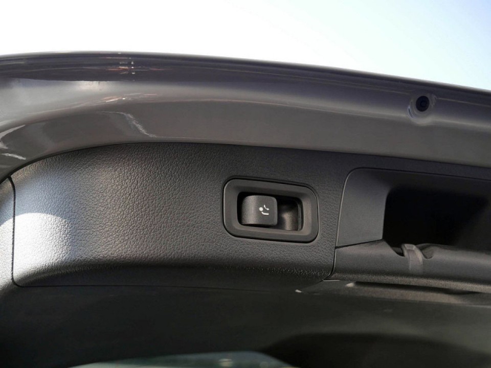 Mercedes-Benz GLA 180 - foto 15