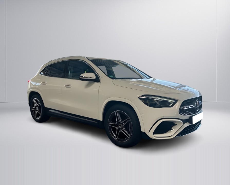 Mercedes-Benz GLA 200 AMG Line