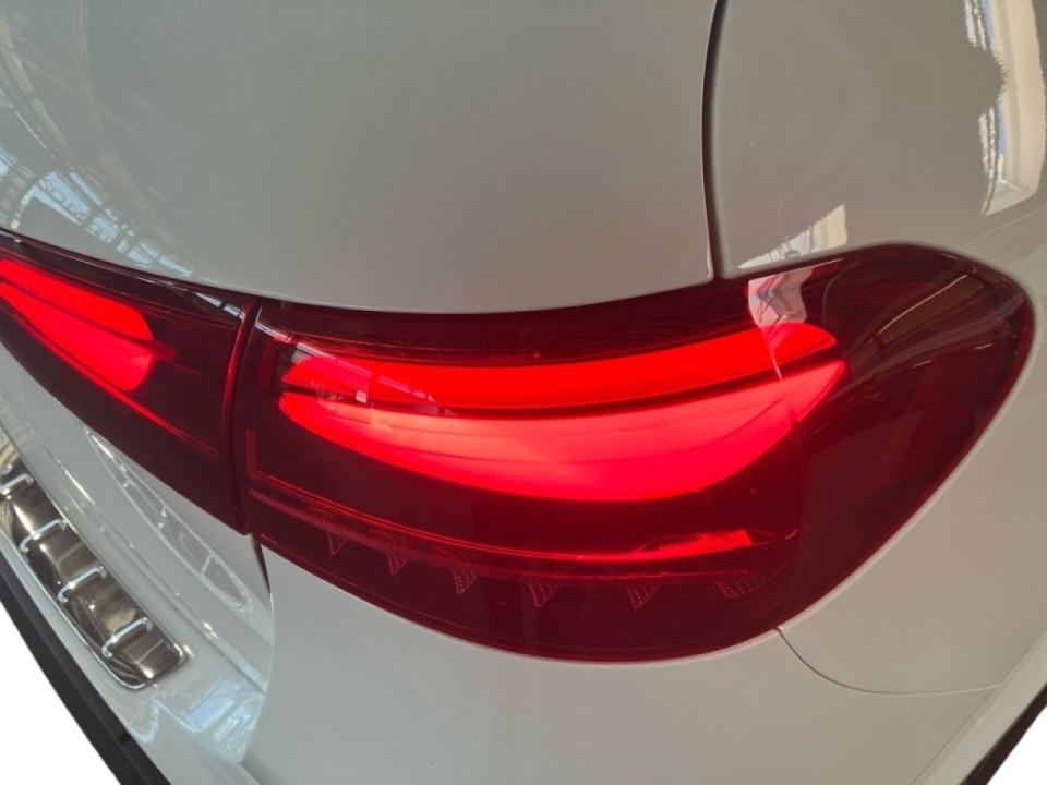 Mercedes-Benz GLA 200 AMG Line - foto 26