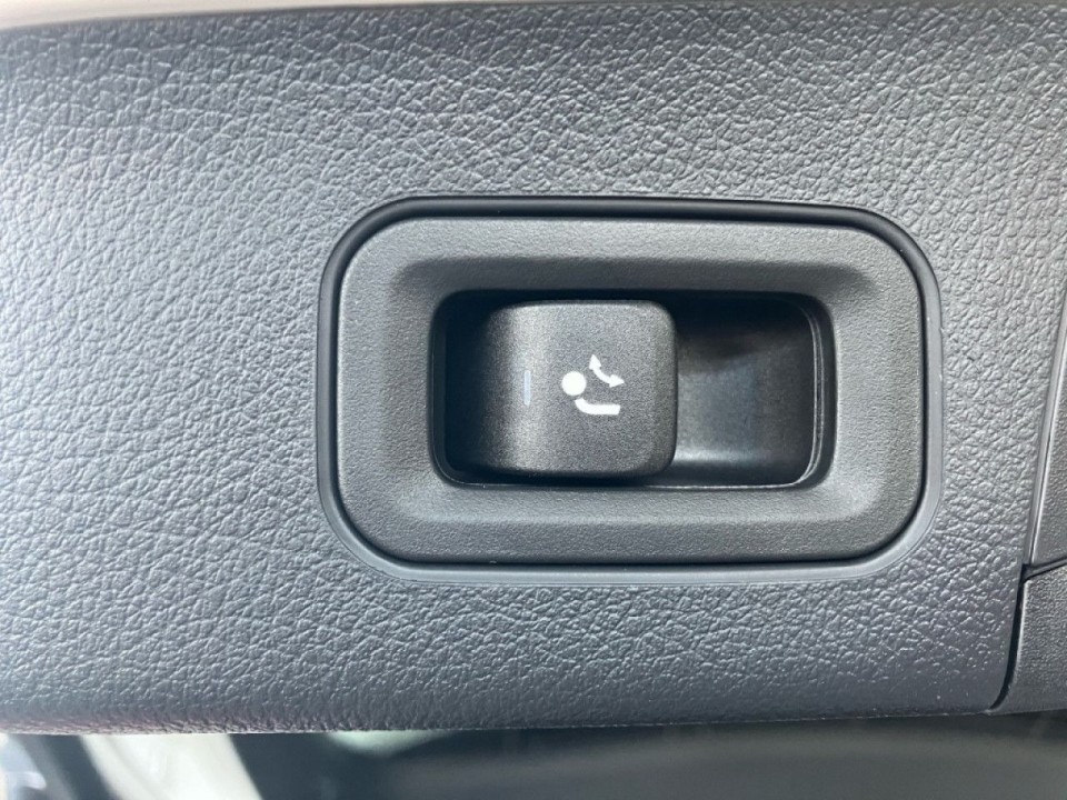 Mercedes-Benz GLA 200 AMG Line - foto 22