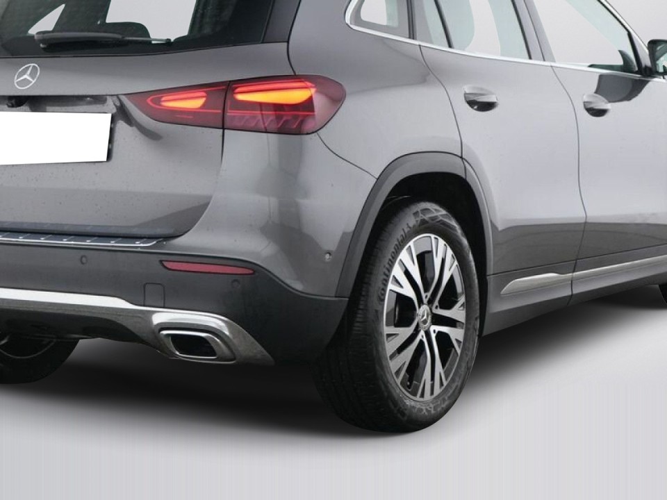 Mercedes-Benz GLA 200d 4MATIC - foto 10