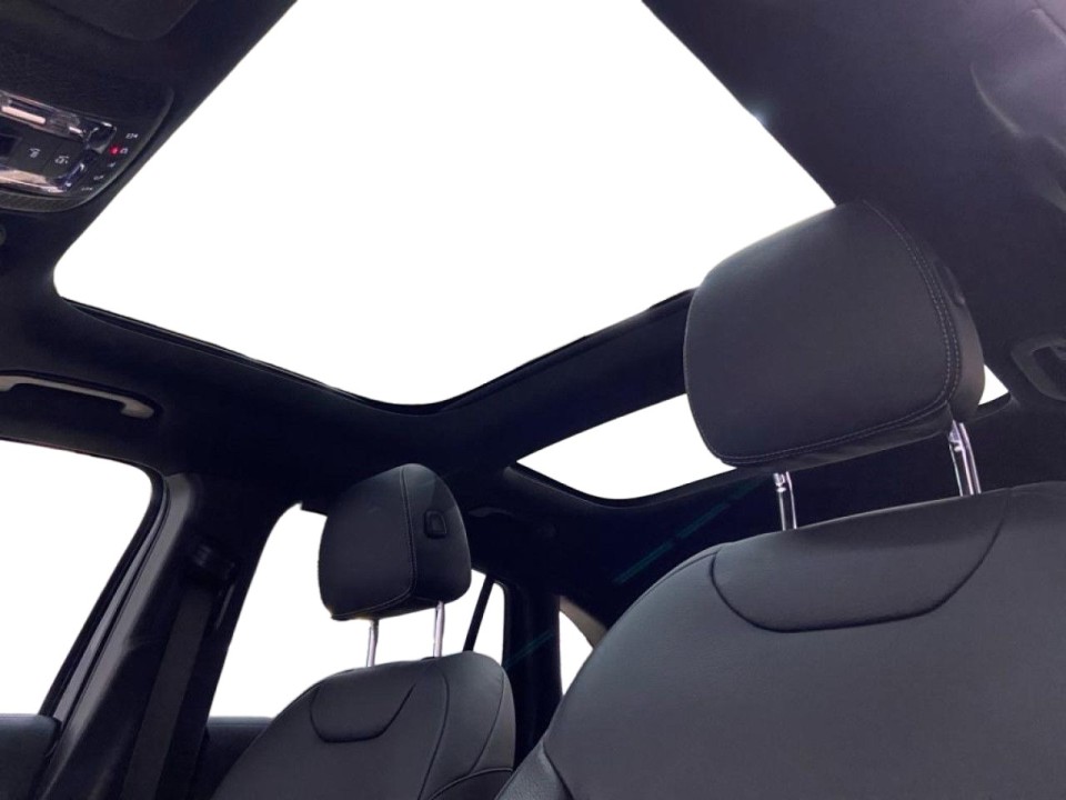 Mercedes-Benz GLA 200d 4MATIC AMG Line - foto 15