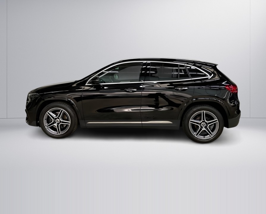 Mercedes-Benz GLA 200d 4MATIC AMG Line (4)