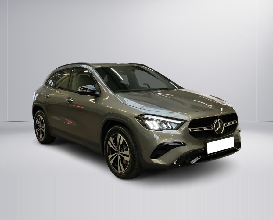 Mercedes-Benz GLA 200