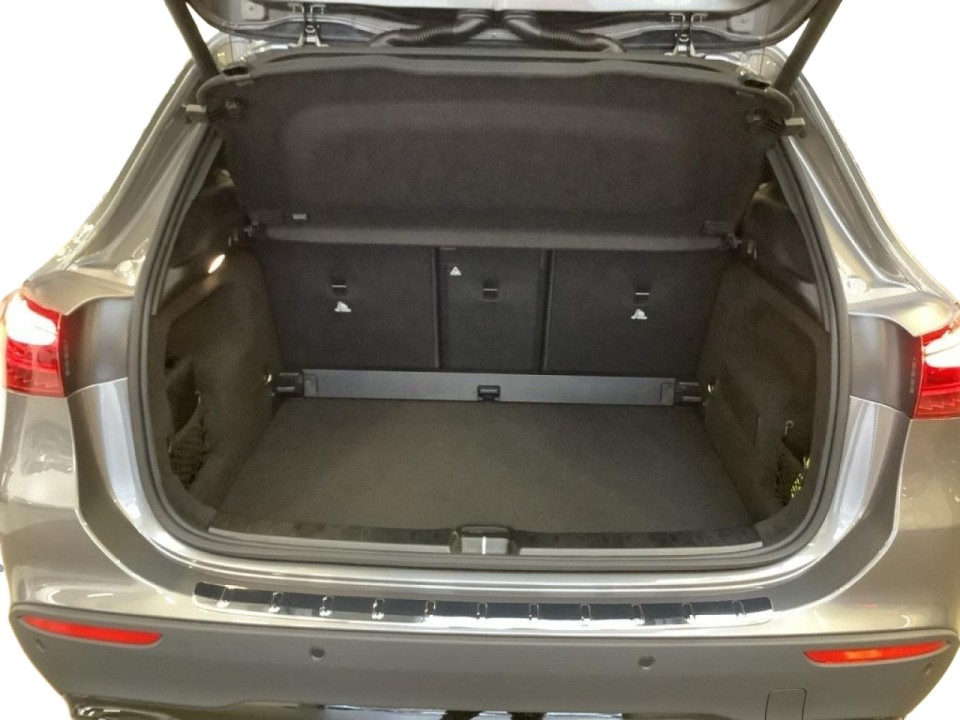 Mercedes-Benz GLA 200 - foto 23