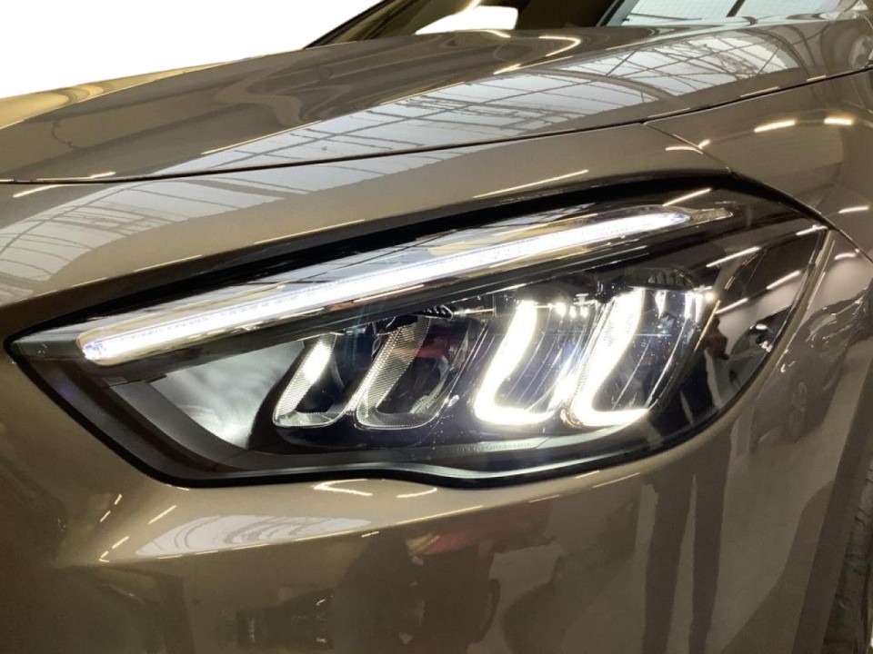 Mercedes-Benz GLA 200 - foto 25