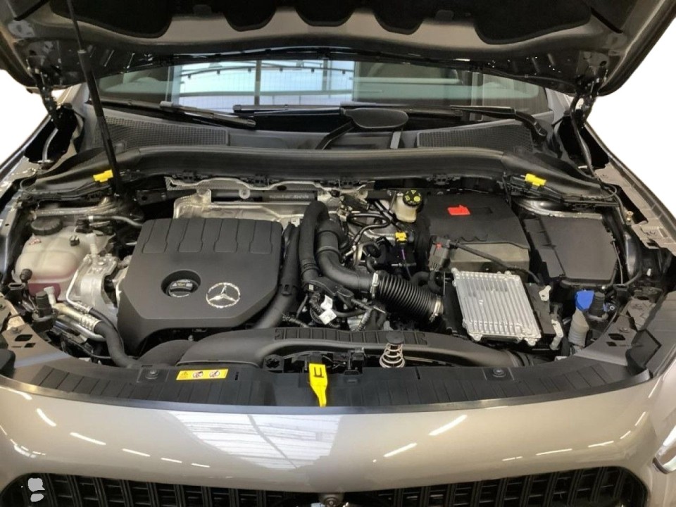 Mercedes-Benz GLA 200 - foto 24