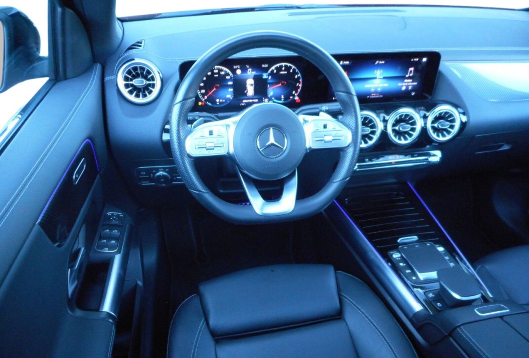 Mercedes-Benz GLA 35 4MATIC AMG - foto 13