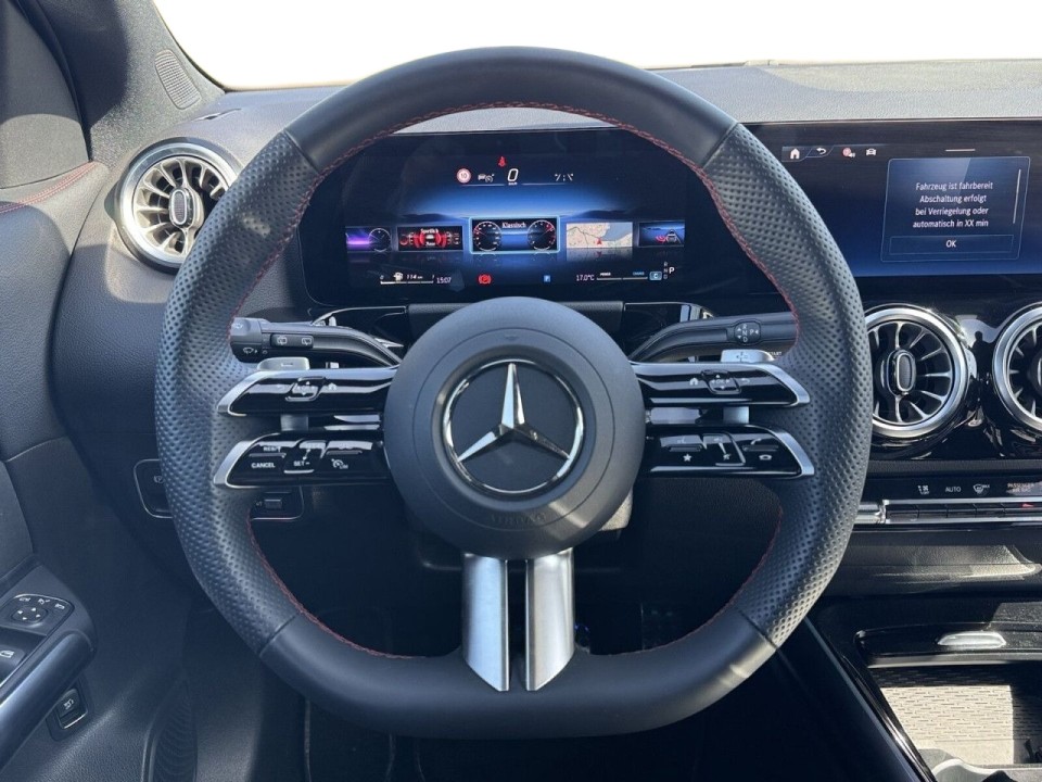 Mercedes-Benz GLA 200 - foto 11