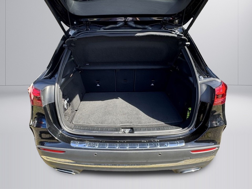 Mercedes-Benz GLA 200 - foto 23