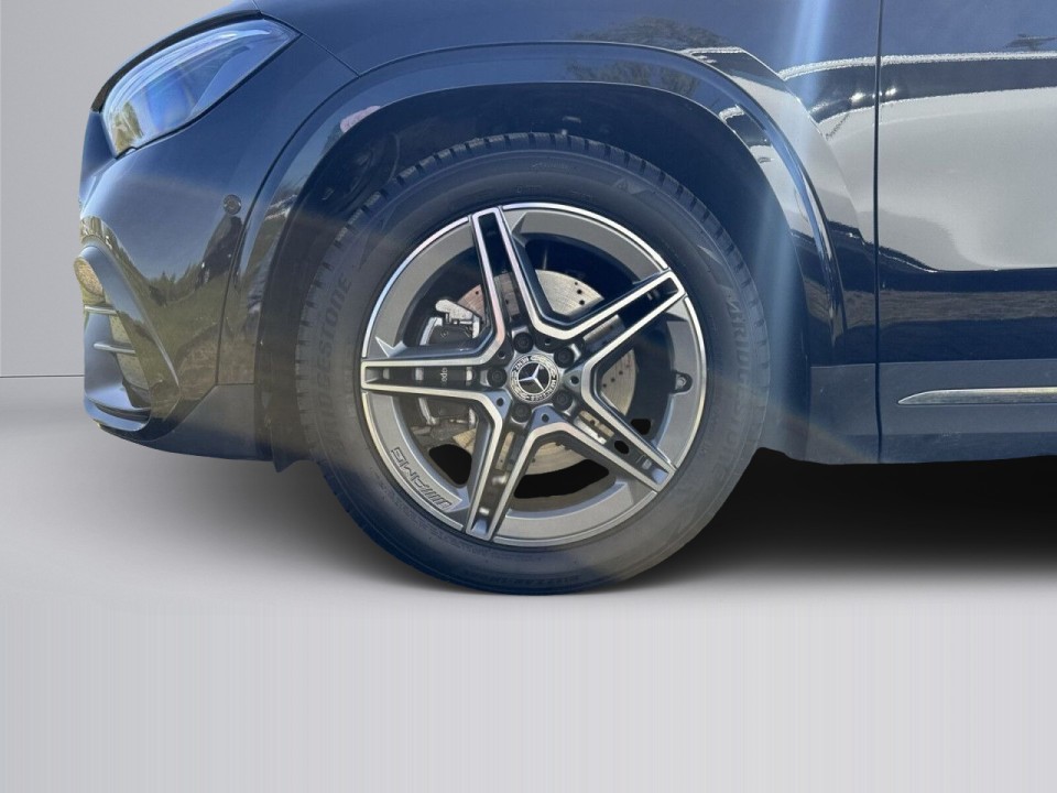 Mercedes-Benz GLA 200 - foto 26