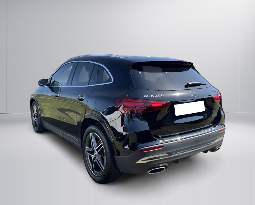 Mercedes-Benz GLA 200 (5)