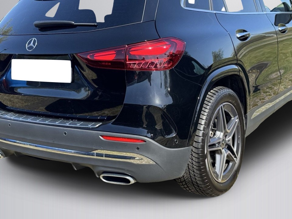 Mercedes-Benz GLA 200 - foto 25