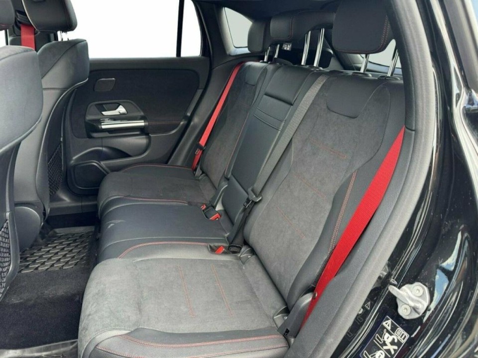 Mercedes-Benz GLA 35 4MATIC AMG - foto 10