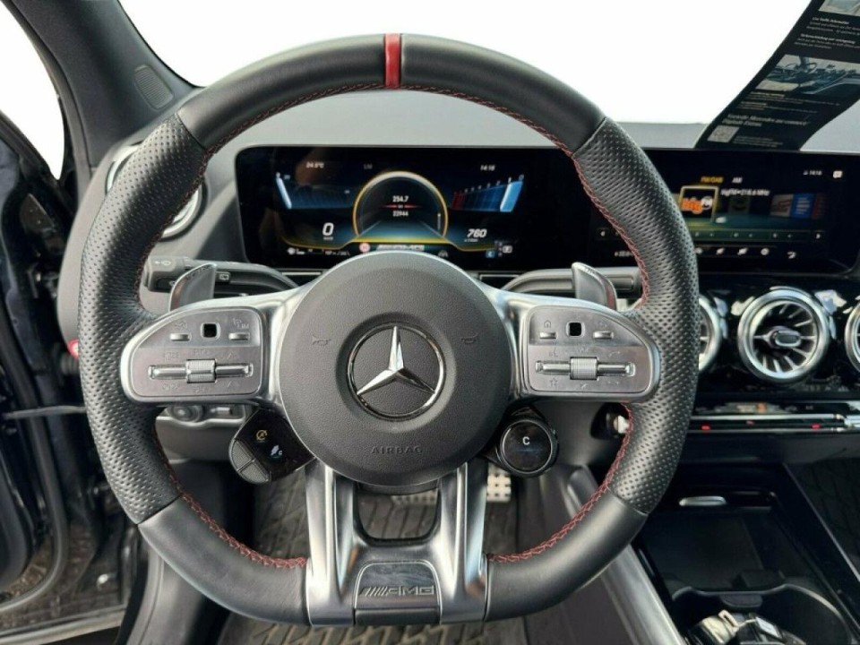 Mercedes-Benz GLA 35 4MATIC AMG - foto 11
