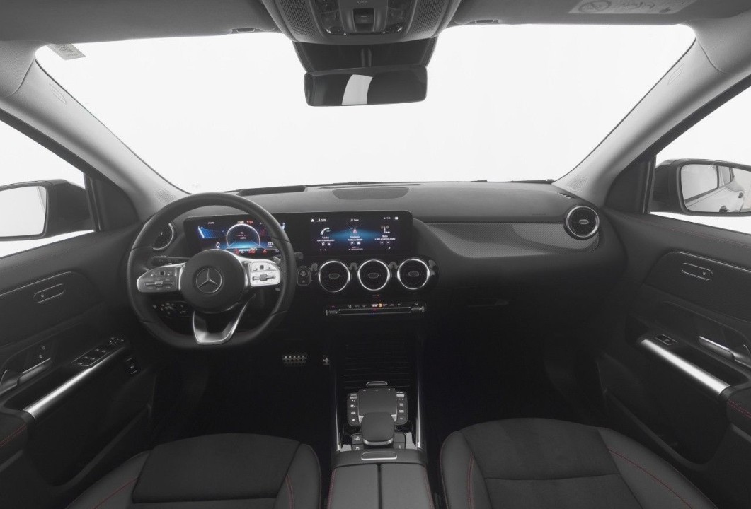 Mercedes-Benz GLA 35 AMG 4MATIC - foto 9