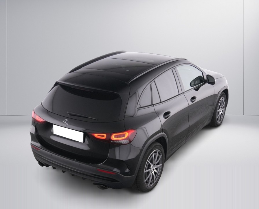 Mercedes-Benz GLA 35 AMG 4MATIC - foto 16