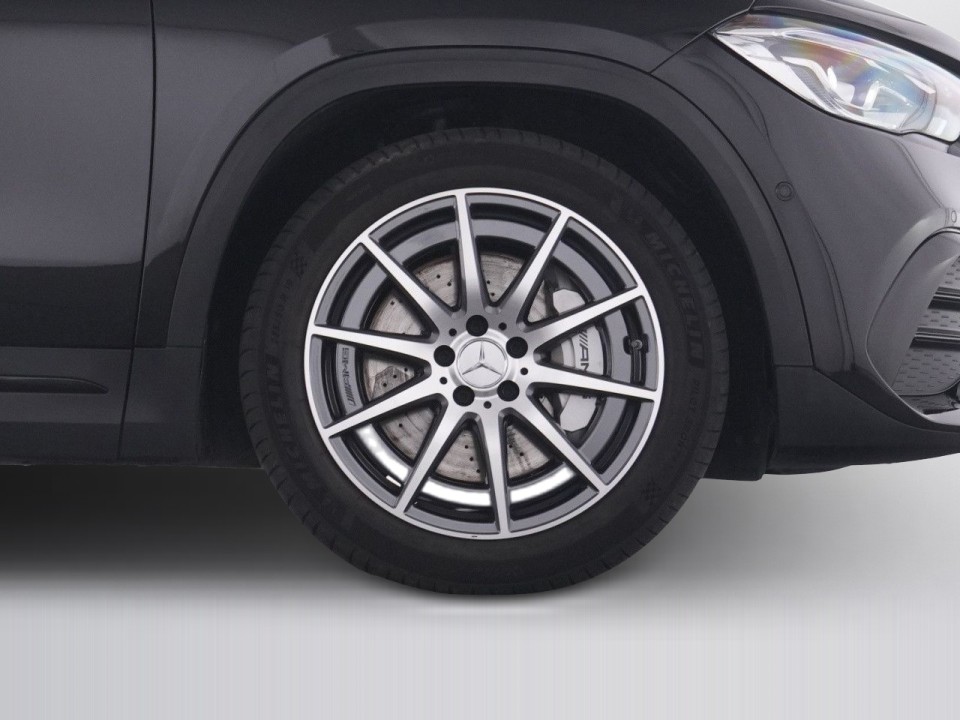 Mercedes-Benz GLA 35 AMG 4MATIC - foto 21