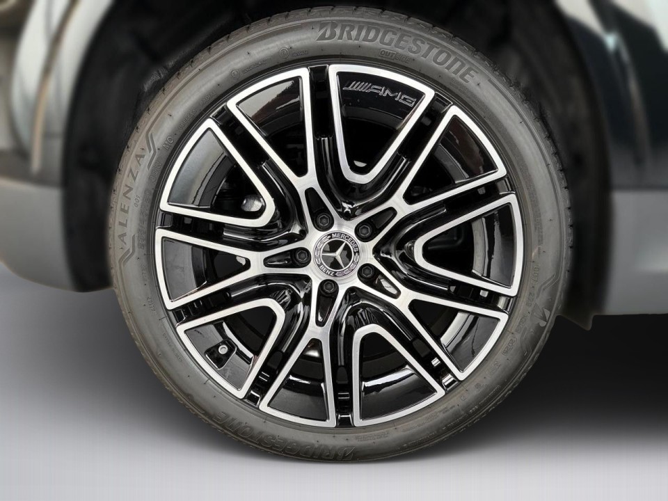 Mercedes-Benz GLA 180 - foto 21