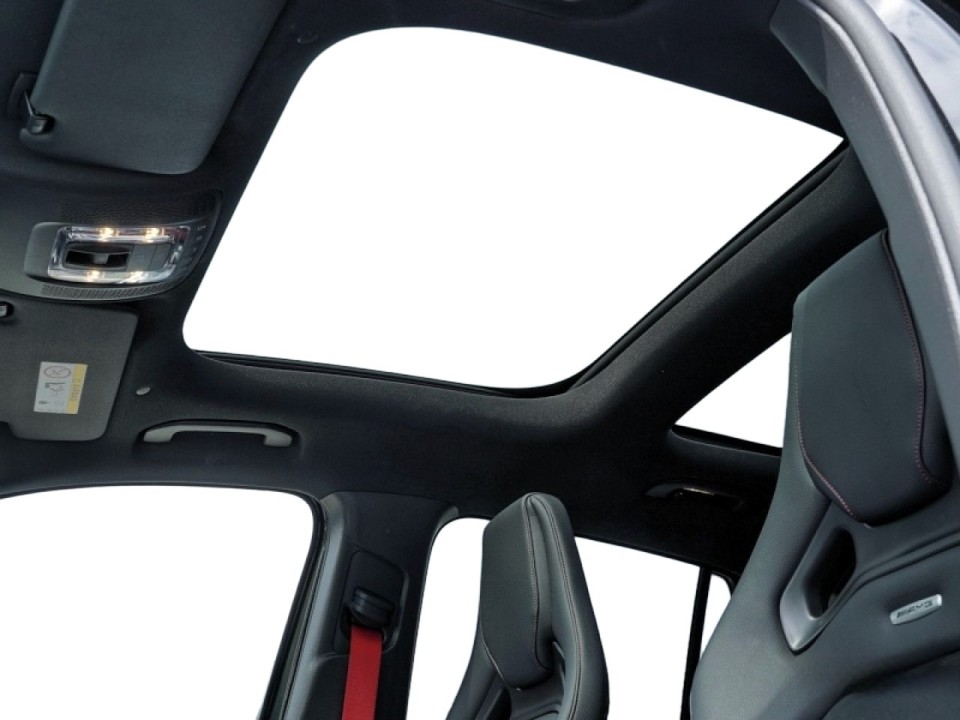 Mercedes-Benz GLA 35 AMG 4MATIC - foto 18