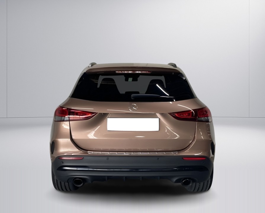 Mercedes-Benz GLA 35 AMG 4MATIC (4)