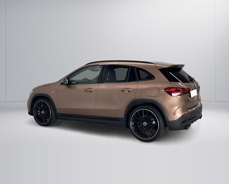 Mercedes-Benz GLA 35 AMG 4MATIC (5)