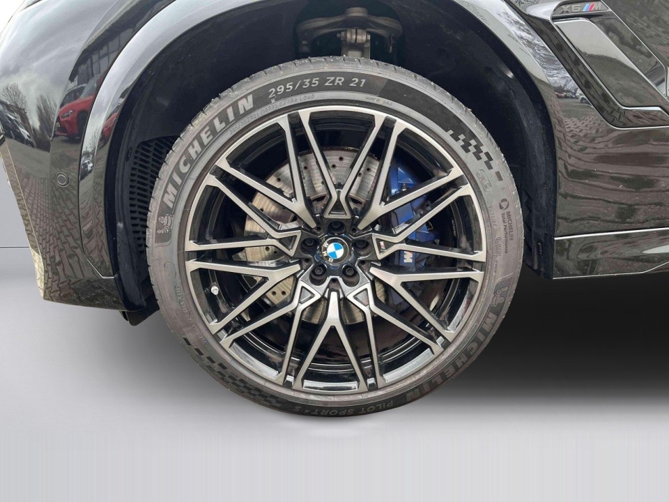 BMW X6 M Competition - foto 18