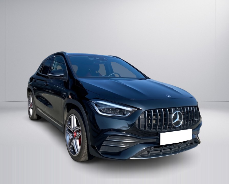 Mercedes-Benz GLA 35 AMG 4MATIC