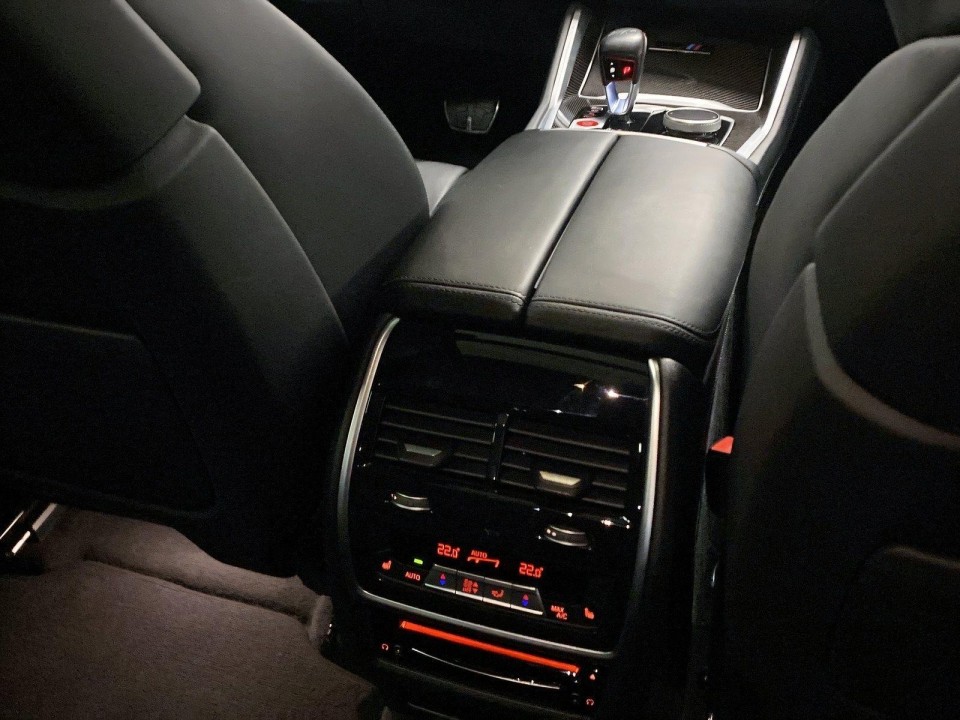 BMW X6 M Competition - foto 11