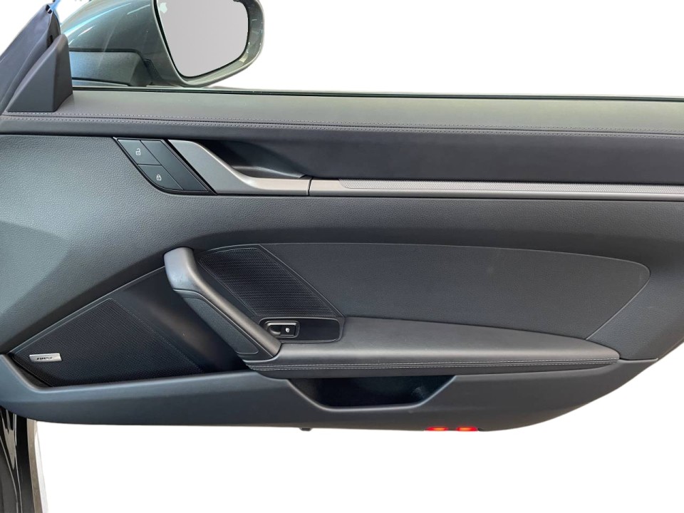 Porsche 911 Carrera 4 - foto 19