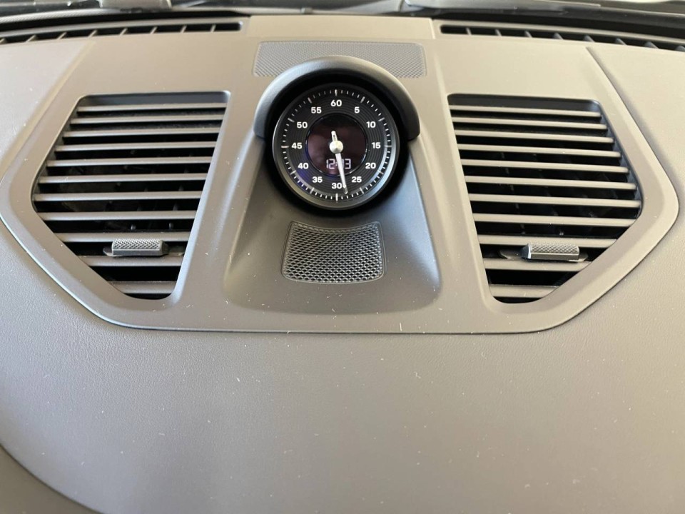 Porsche 911 Carrera 4 - foto 16