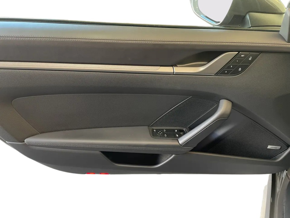 Porsche 911 Carrera 4 - foto 18