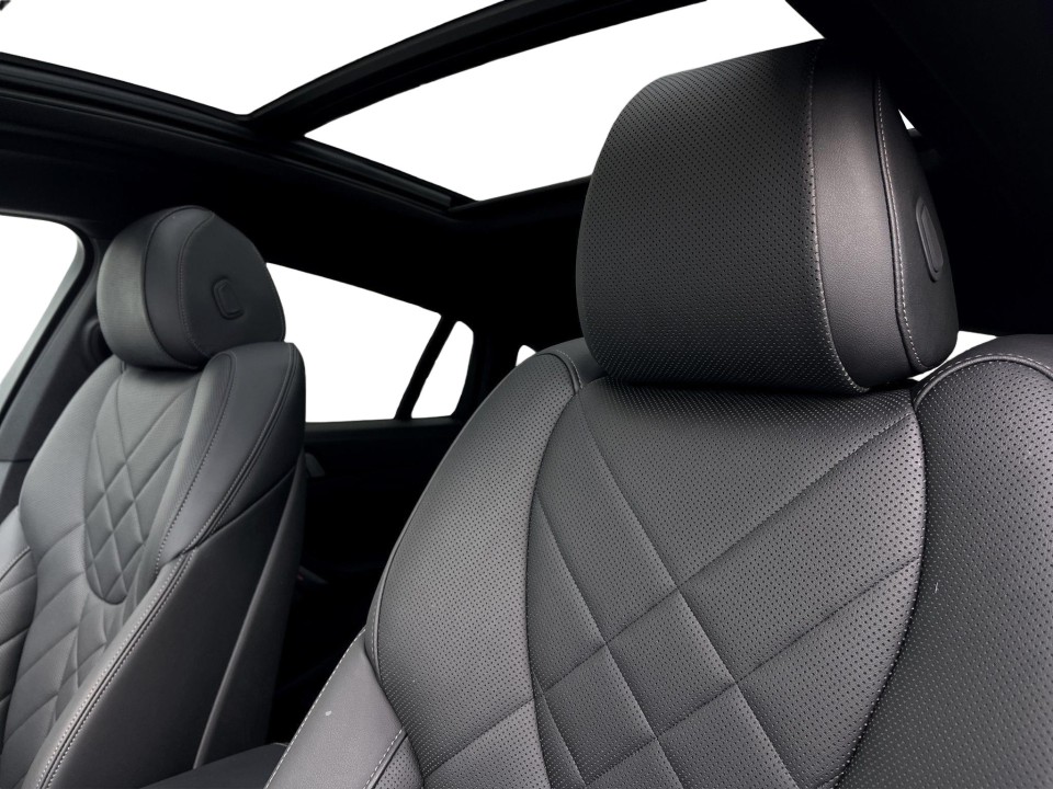 BMW X6 M50i - foto 11