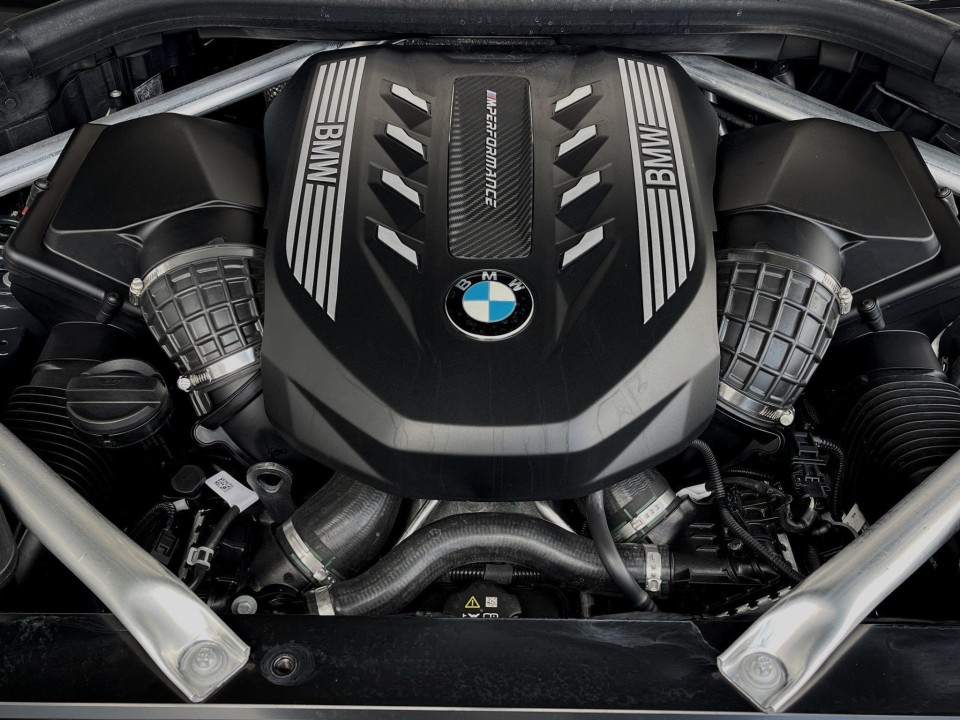BMW X6 M50i - foto 14