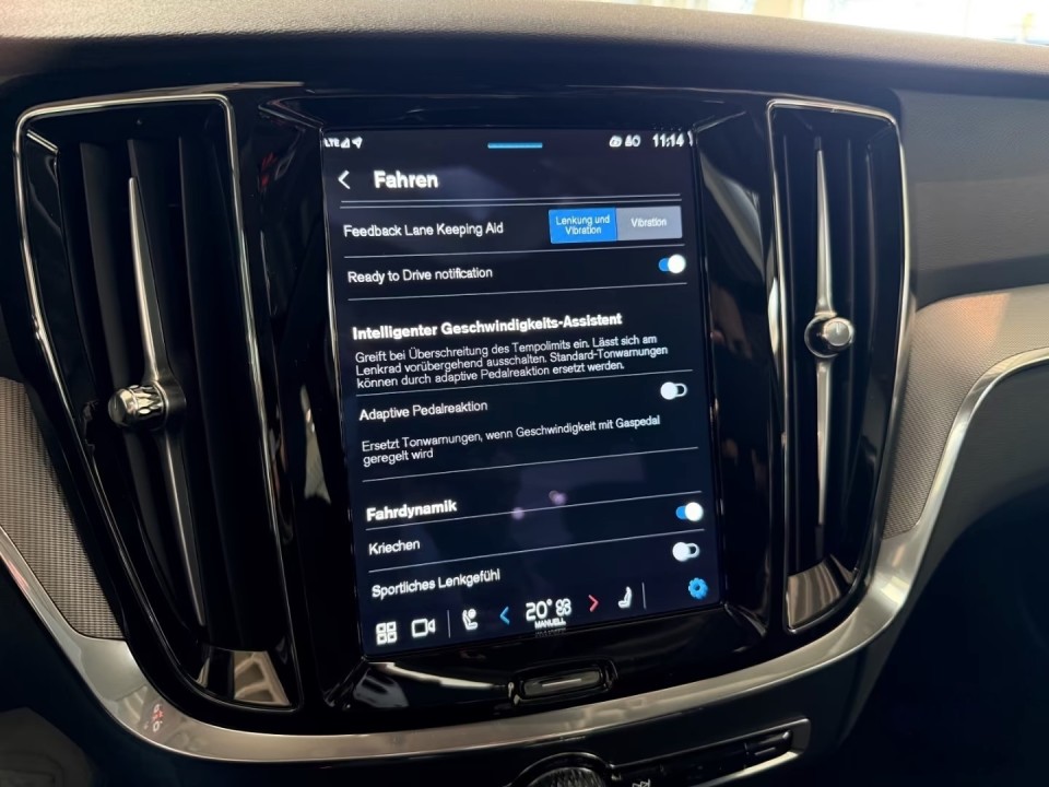 Volvo S60 T8 Plus Dark Recharge - foto 22