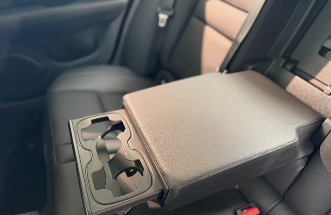 Volvo S60 T8 Plus Dark Recharge - foto 35