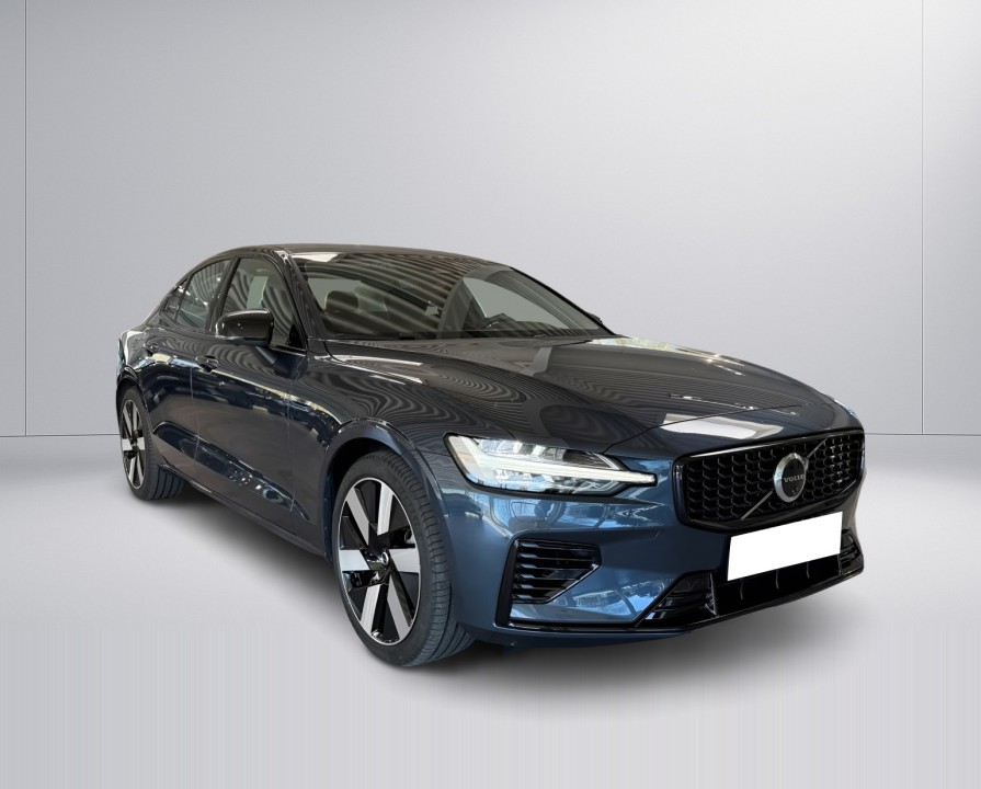 Volvo S60 T8 Plus Dark Recharge