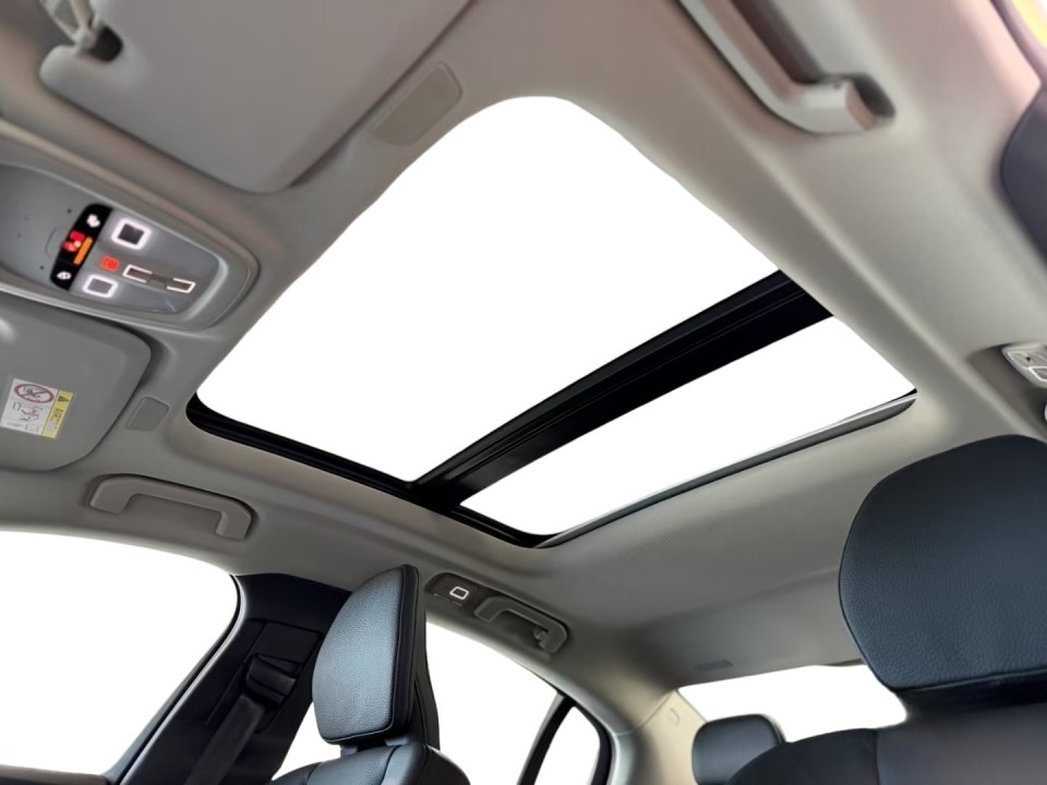 Volvo S60 T8 Plus Dark Recharge - foto 36