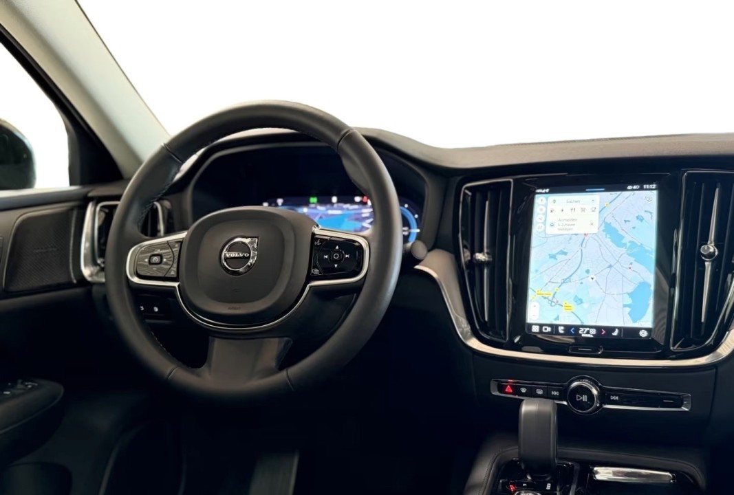 Volvo S60 T8 Plus Dark Recharge - foto 13
