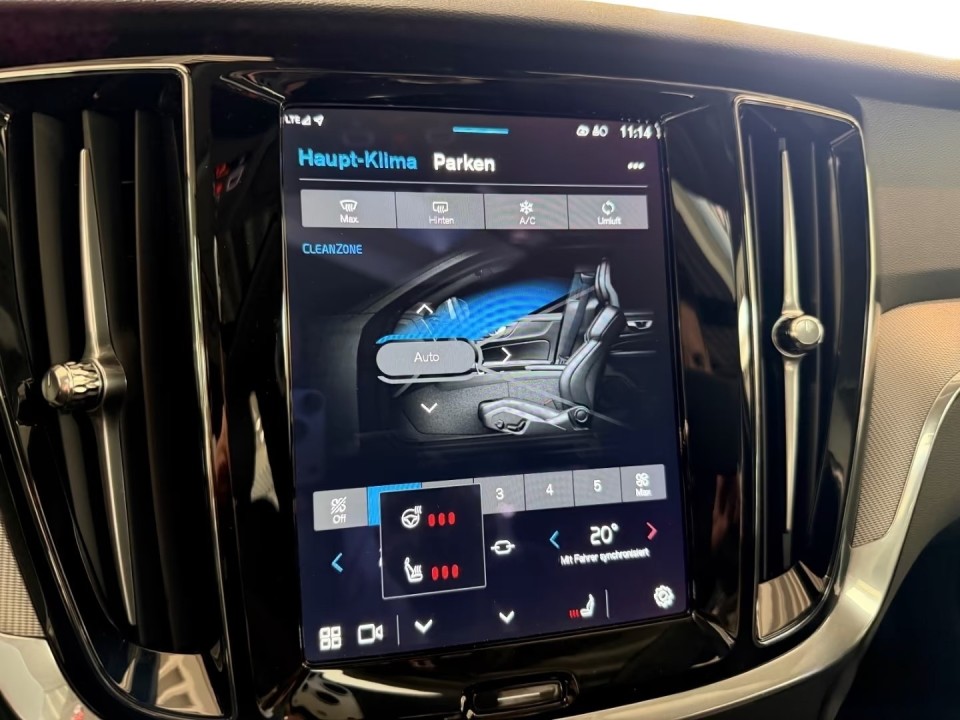 Volvo S60 T8 Plus Dark Recharge - foto 25