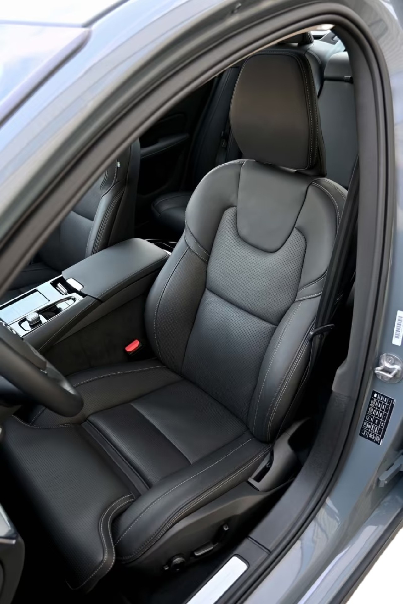 Volvo S60 AWD T8 - foto 7