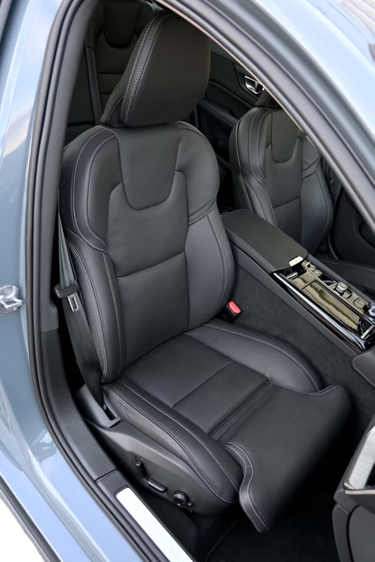 Volvo S60 AWD T8 - foto 9