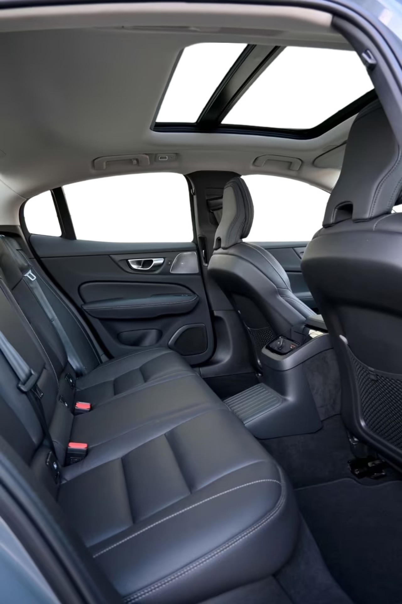 Volvo S60 AWD T8 - foto 8