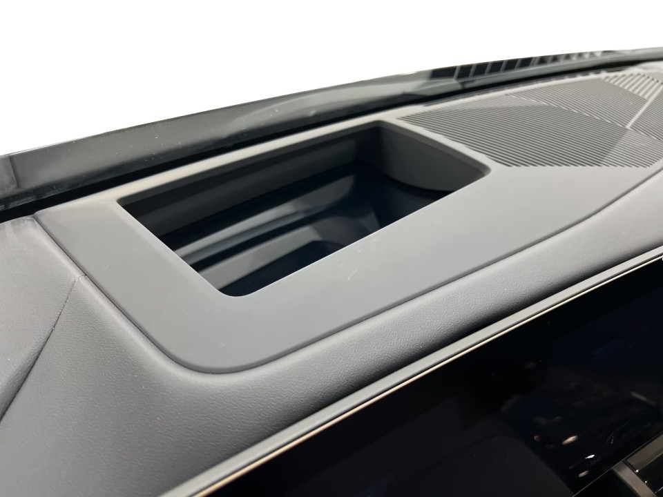 BMW Seria 5 530e - foto 11
