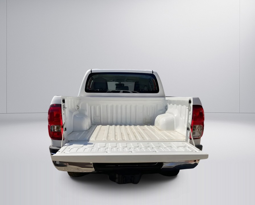 Toyota Hilux (5)