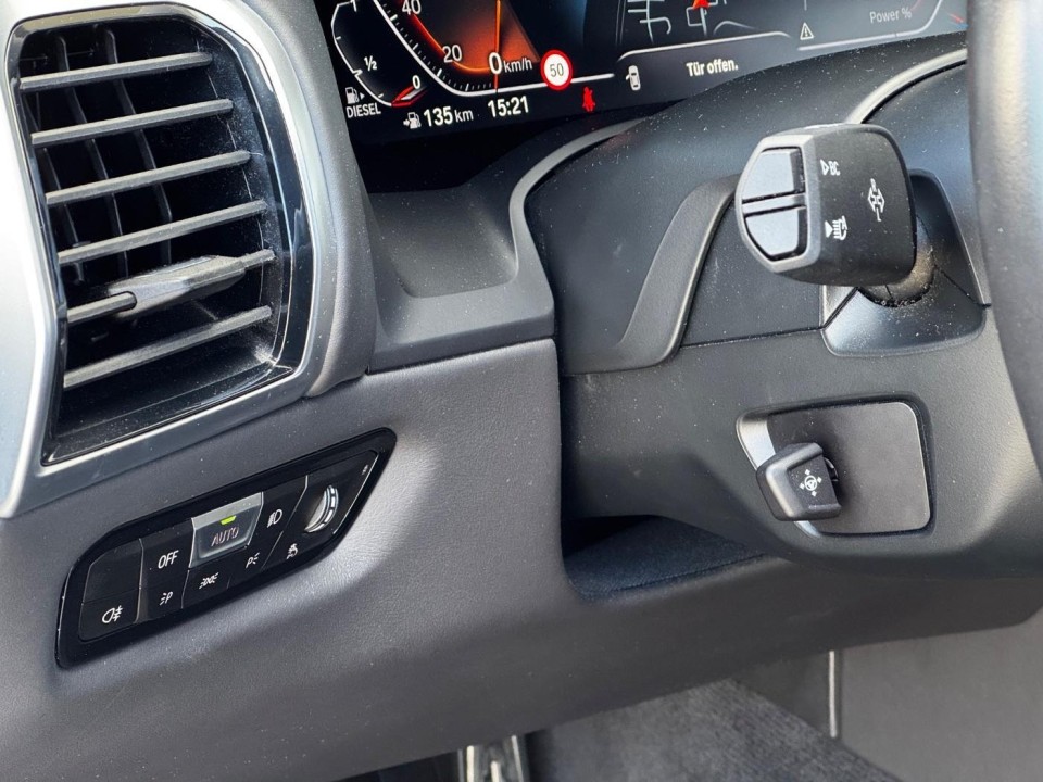 BMW Seria 8 xDrive840d Coupé - foto 9